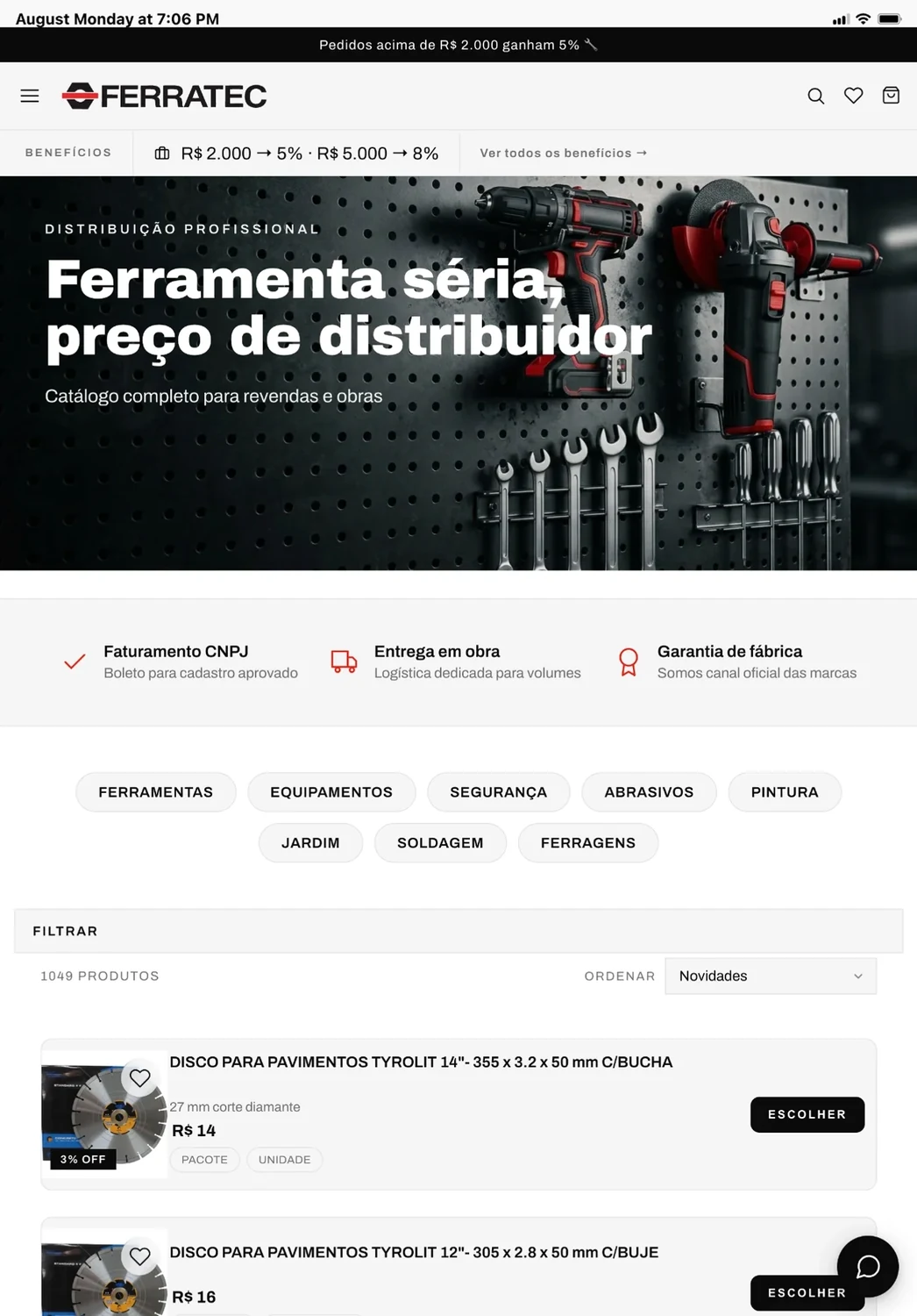 A mesma loja atacadista de ferragens em um tablet