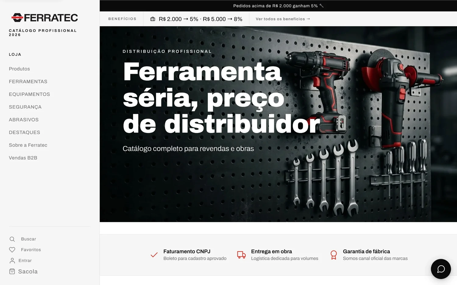 Loja atacadista de ferragens em um notebook